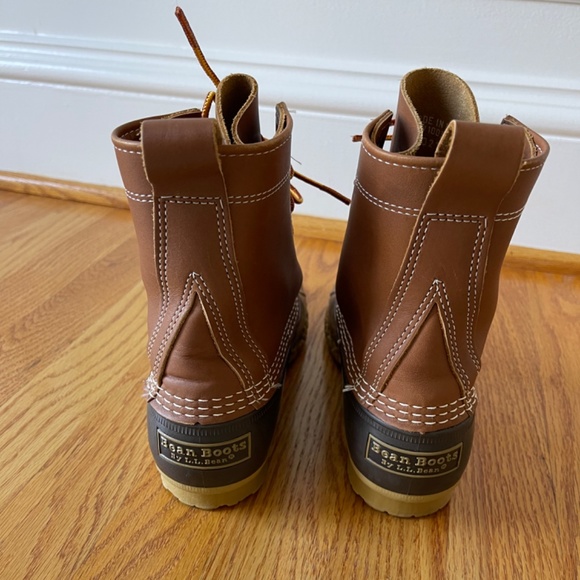 LL Bean Women’s Bean Boots 8” - Picture 2 of 2